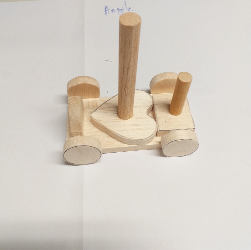 Souvenirs d'Alice Gard Atelier bois enfants 7/8 ans centre de loisirs création libre