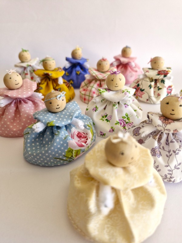 Souvenirs d'Alice Gard collection Les P'tites Chéries, personnage en bois