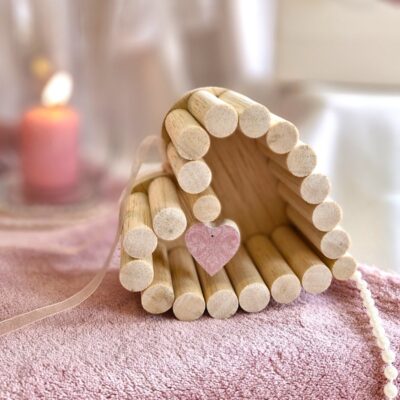 Souvenirs d'Alice Gard Au Fil Du Cœur TENDRESSE décoration fait main en bois tendre un mini cœur rose